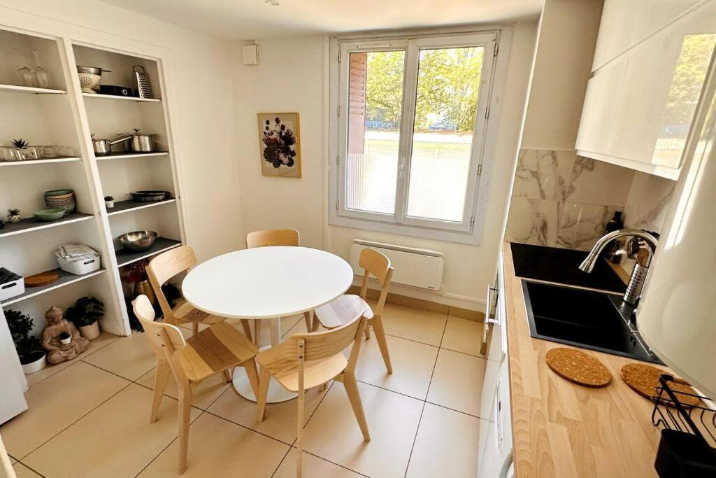Appartement 3 Chambres + Parking A Lyon 7 ภายนอก รูปภาพ